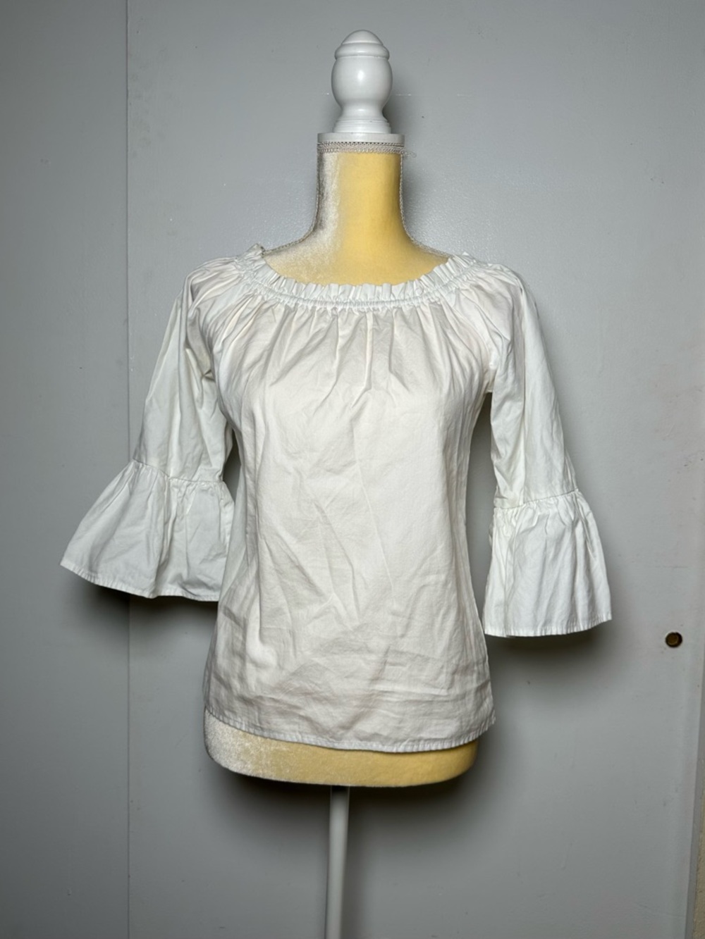 Karen Kane White Ruffled Off-Shoulder Bell Sleeve Top Sz XS